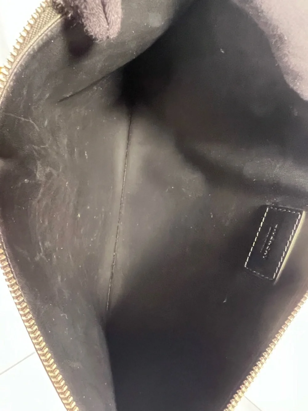 7077: Givenchy 1952 Stencil Antigona Leather Document Clutch